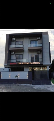 Imagen general del Hotel The Royal Harmony. Foto 1