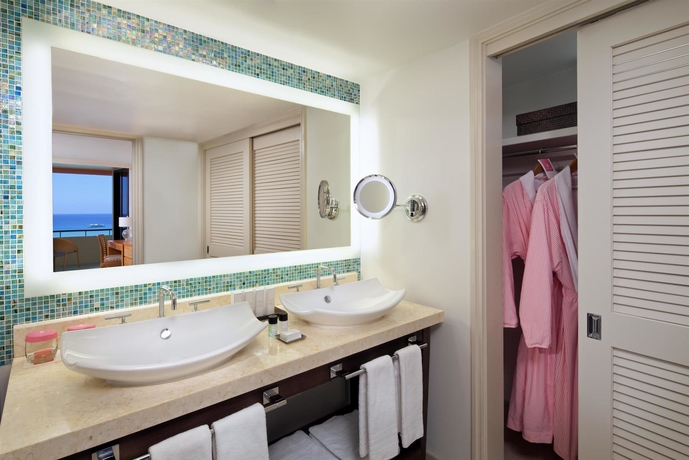 Imagen de la habitación del Hotel The Royal Hawaiian, A Luxury Collection Resort, Waikiki. Foto 6