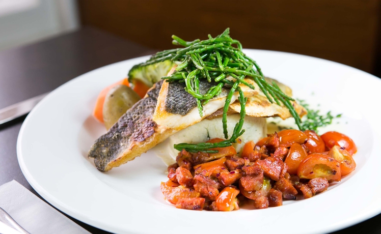 Imagen del bar/restaurante del Hotel The Royal Highland. Foto 7