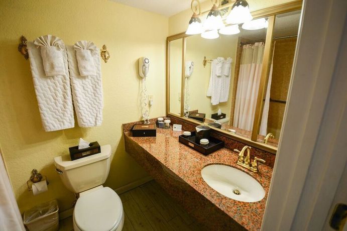 Imagen general del Hotel The Royal Inn Beach Hutchinson Island. Foto 4