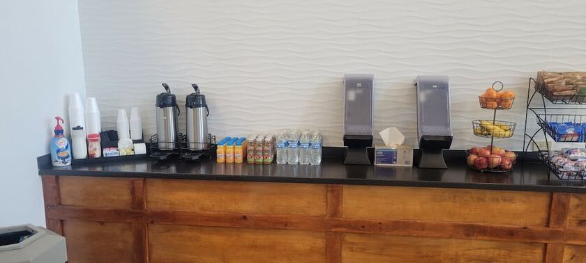 Imagen general del Hotel The Royal Inn and Suites. Foto 3
