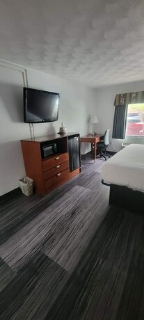 Imagen de la habitación del Hotel The Royal Inn and Suites. Foto 13