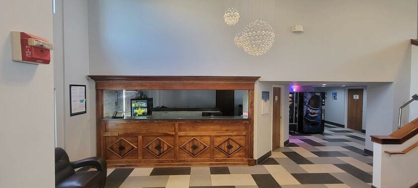 Imagen general del Hotel The Royal Inn and Suites. Foto 11