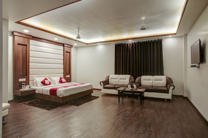 Imagen de la habitación del Hotel The Royal Krishna. Foto 5