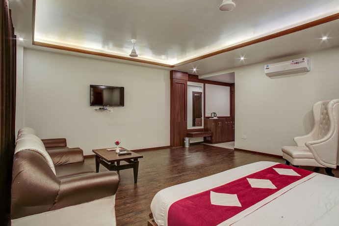 Imagen de la habitación del Hotel The Royal Krishna. Foto 9