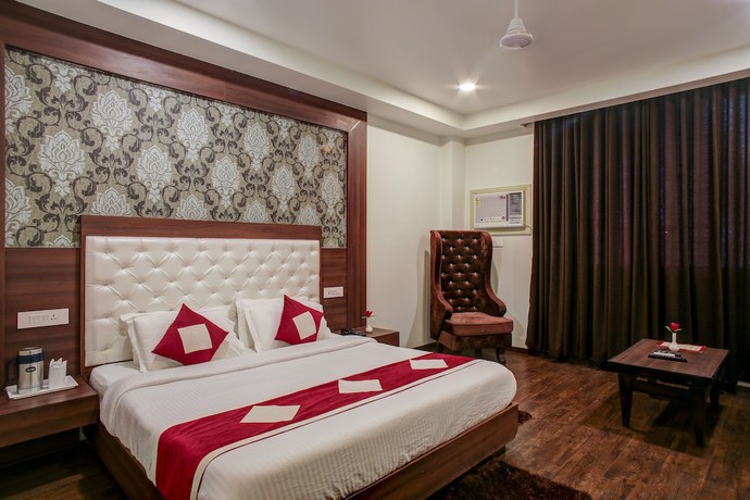 Imagen de la habitación del Hotel The Royal Krishna. Foto 16