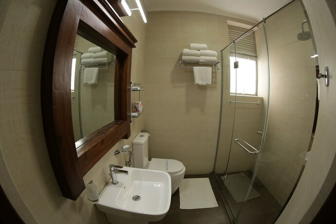 Imagen general del Hotel The Royal Mall Kandy. Foto 3