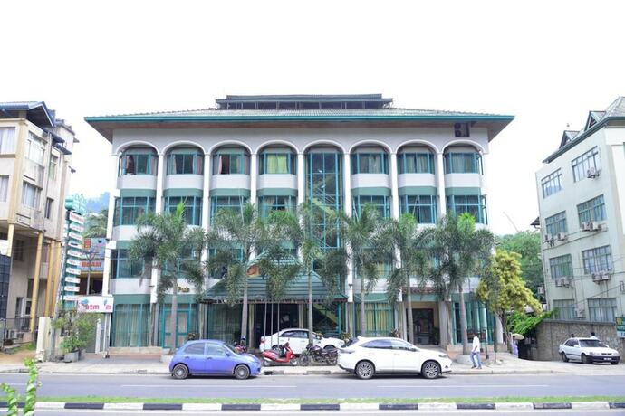 Imagen general del Hotel The Royal Mall Kandy. Foto 8