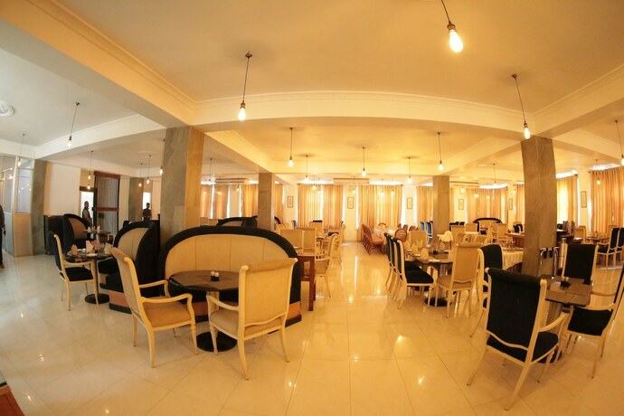Imagen general del Hotel The Royal Mall Kandy. Foto 9