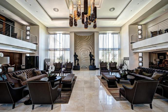 Imagen de los interiores del Hotel The Royal Marang. Foto 13