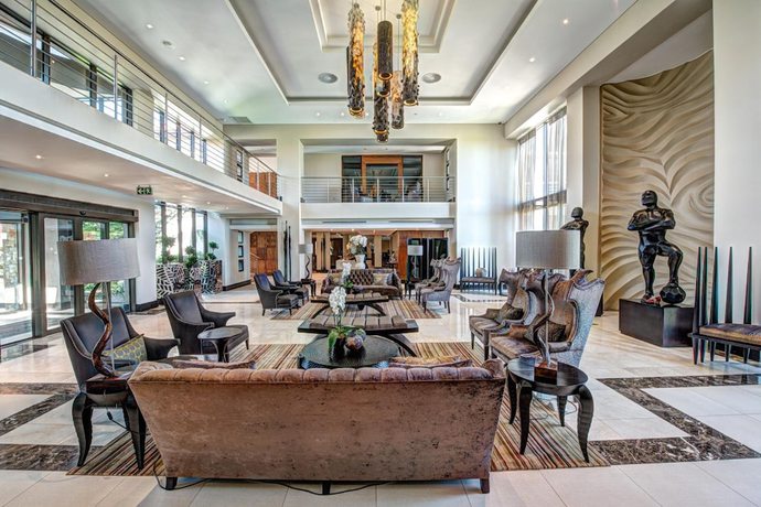 Imagen de los interiores del Hotel The Royal Marang. Foto 14