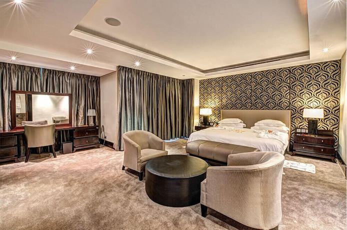 Imagen de la habitación del Hotel The Royal Marang. Foto 10