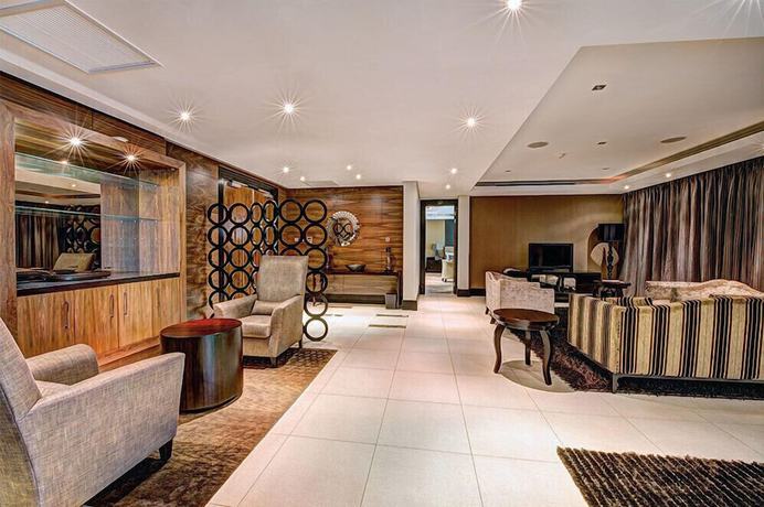 Imagen de la habitación del Hotel The Royal Marang. Foto 12