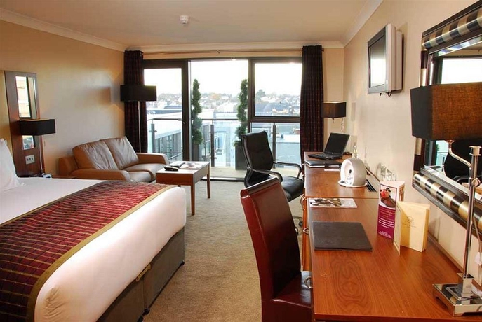 Imagen de la habitación del Hotel The Royal Marine. Foto 4