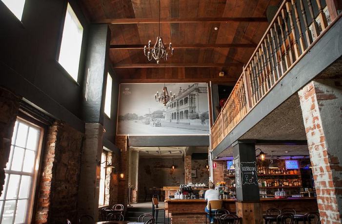 Imagen del bar/restaurante del Hotel The Royal, Mornington. Foto 8