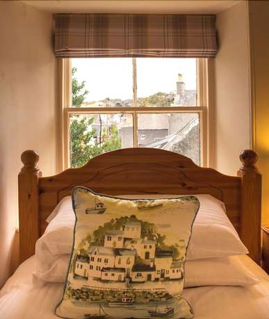 Imagen de la habitación del Hotel The Royal Oak, Cullen. Foto 10