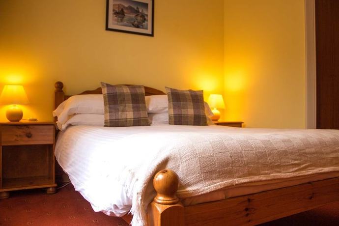 Imagen de la habitación del Hotel The Royal Oak, Cullen. Foto 15