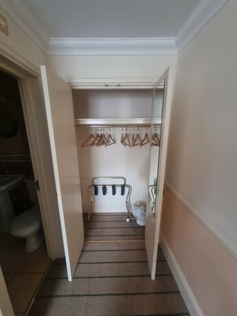 Imagen general del Hotel The Royal Oak. Foto 7