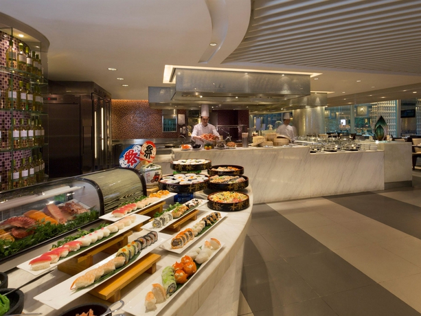 Imagen del bar/restaurante del Hotel The Royal Pacific and Towers. Foto 2