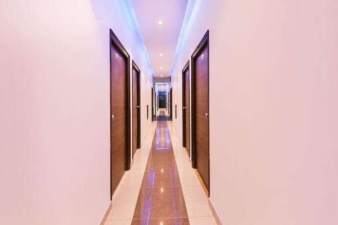 Imagen de los interiores del Hotel The Royal Palace, Damdhar. Foto 17