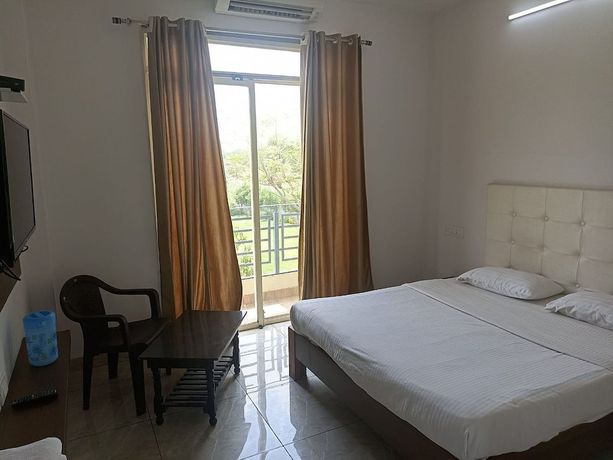 Imagen de la habitación del Hotel The Royal Palace, Damdhar. Foto 7