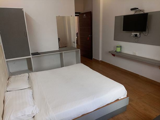 Imagen de la habitación del Hotel The Royal Palace, Damdhar. Foto 13