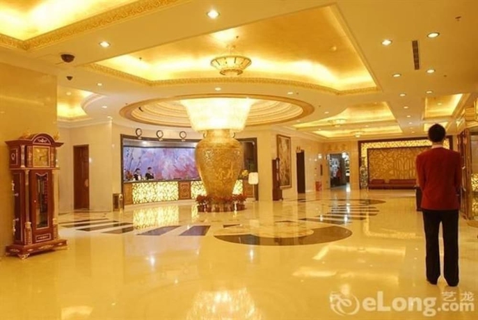 Imagen de los interiores del Hotel The Royal Palace, Niuwangmiao. Foto 13