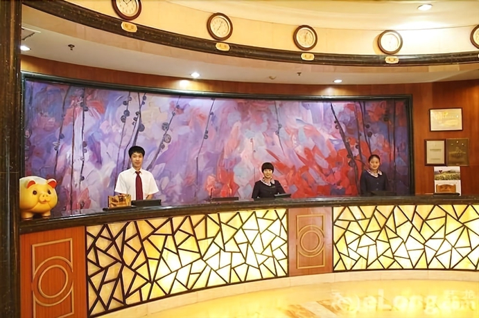 Imagen de los interiores del Hotel The Royal Palace, Niuwangmiao. Foto 14