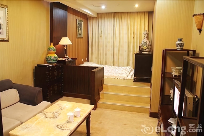 Imagen de la habitación del Hotel The Royal Palace, Niuwangmiao. Foto 4