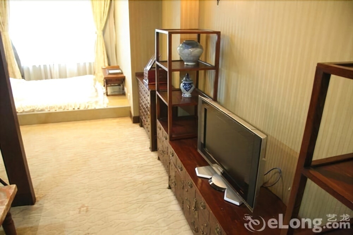 Imagen de la habitación del Hotel The Royal Palace, Niuwangmiao. Foto 11