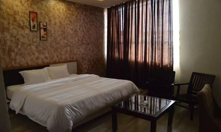 Imagen general del Hotel The Royal Paradise. Foto 2