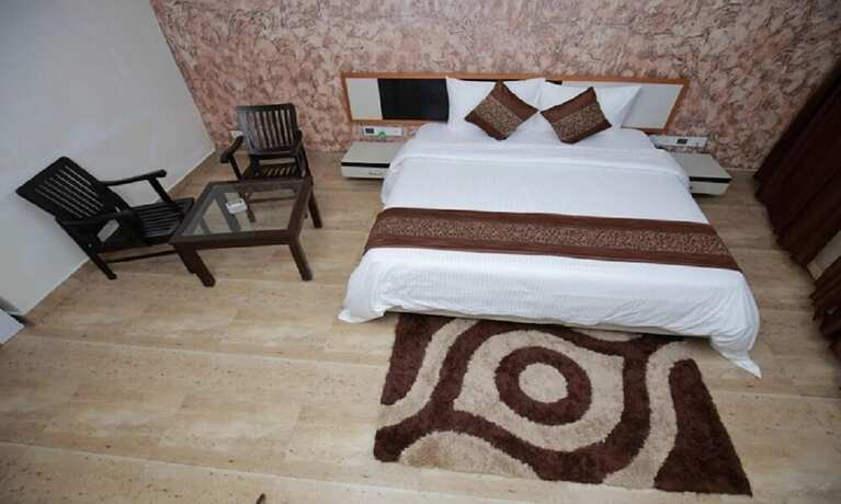 Imagen general del Hotel The Royal Paradise. Foto 14