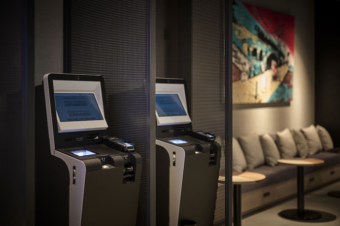 Imagen de los interiores del Hotel The Royal Park Canvas Ginza Corridor. Foto 17