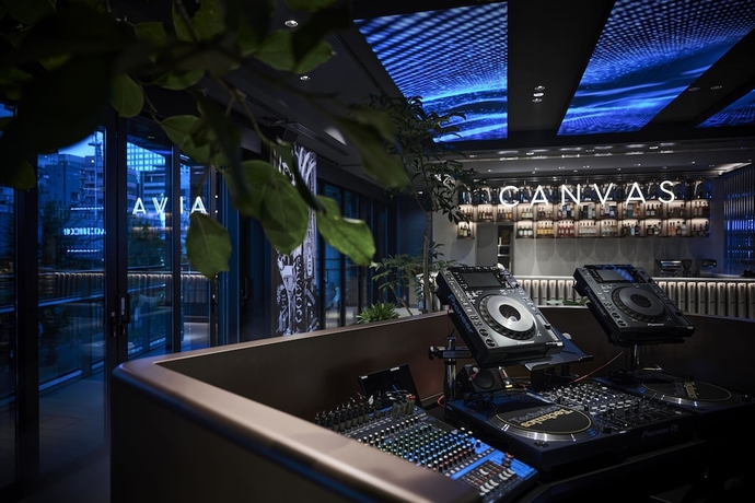 Imagen del bar/restaurante del Hotel The Royal Park Canvas Ginza Corridor. Foto 3