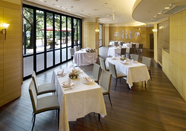 Imagen del bar/restaurante del Hotel The Royal Park Hiroshima Riverside. Foto 3