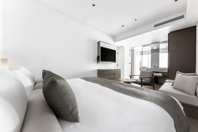 Imagen de la habitación del Hotel The Royal Park Iconic Kyoto. Foto 7