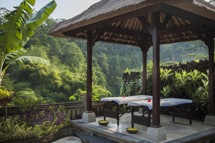 Imagen de los exteriores del Hotel The Royal Pita Maha. Foto 9