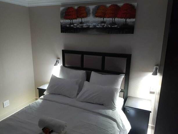 Imagen de la habitación del Hotel The Royal Prime Guest Lodge. Foto 17