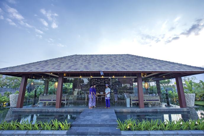 Imagen de los interiores del Hotel The Royal Purnama (adults Only). Foto 17