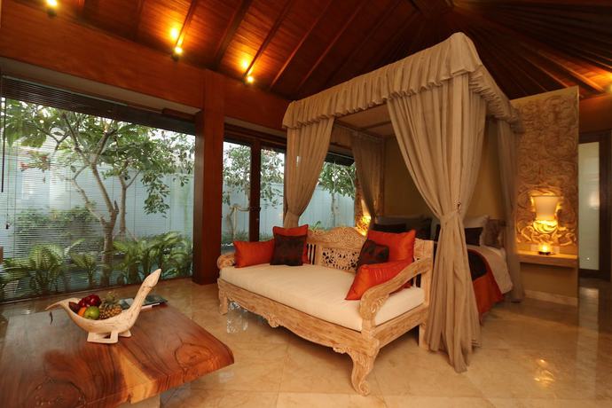 Imagen de la habitación del Hotel The Royal Purnama (adults Only). Foto 9