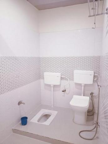 Imagen de la habitación del Hotel The Royal Sahdeo Venue. Foto 19