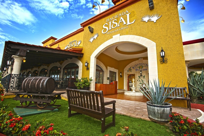 Imagen del bar/restaurante del Hotel The Royal Sands. Foto 16