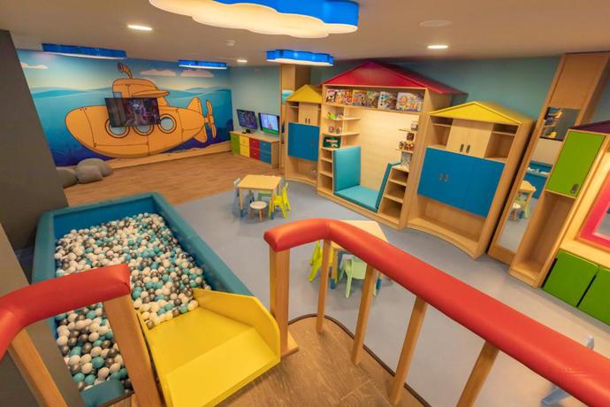 Imagen general del Hotel The Royal Sands. Foto 9