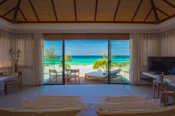 Imagen de la habitación del Hotel The Royal Sands Koh Rong. Foto 13