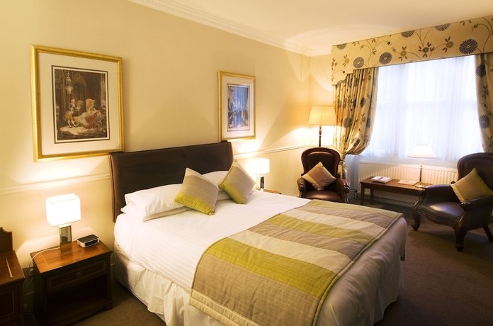 Imagen de la habitación del Hotel The Royal Scots Club Edinburgh. Foto 9