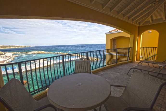 Imagen de la habitación del Hotel The Royal Sea Aquarium Resort. Foto 10