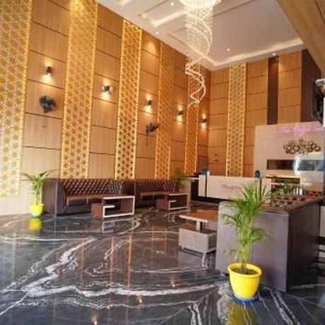 Imagen de los interiores del Hotel The Royal Sea. Foto 6