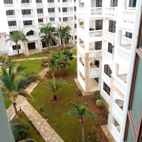 Imagen de la habitación del Hotel The Royal Shanza. Foto 4