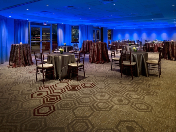 Imagen de los interiores del Hotel The Royal Sonesta Boston. Foto 14