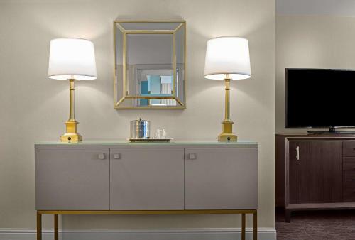 Imagen de la habitación del Hotel The Royal Sonesta Chase Park Plaza St. Louis. Foto 19